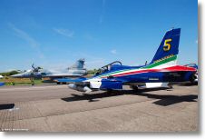 Aermacchi MB-339 AMI-FrecceTricolori-Meeting-BA102-Dijon-Longvic-27juin2008-DSC_0127.JPG